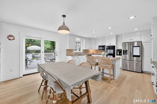 16 Founders Way, Monroe, CT 06468