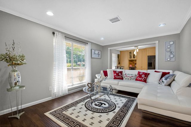 2514 Creekleaf Road, Houston, TX 77068