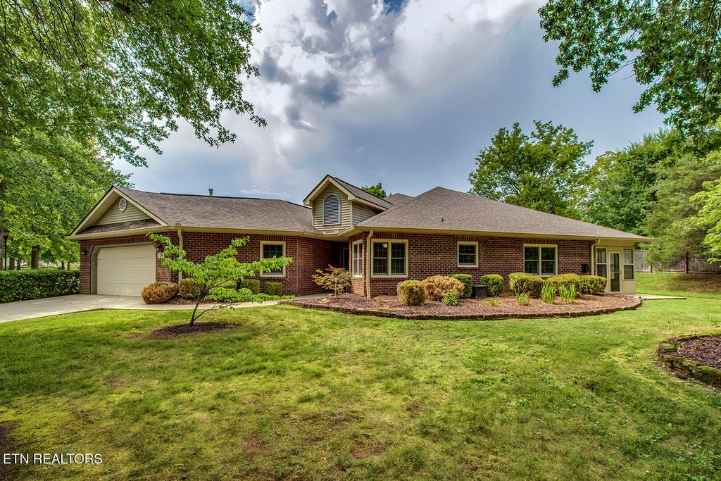 7314 Shalimar Point Way, Knoxville, TN 37918