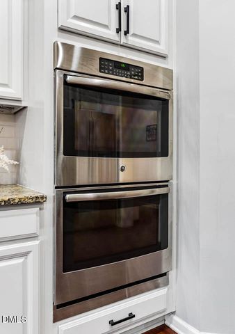 91 Dover Grant, Chapel Hill, NC 27517