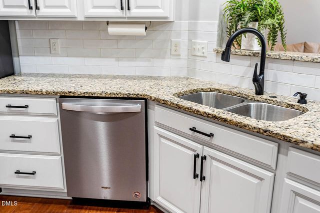 91 Dover Grant, Chapel Hill, NC 27517