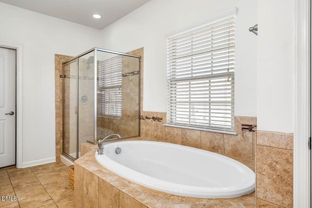 91 Dover Grant, Chapel Hill, NC 27517