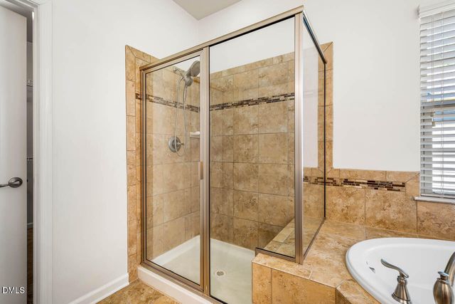 91 Dover Grant, Chapel Hill, NC 27517