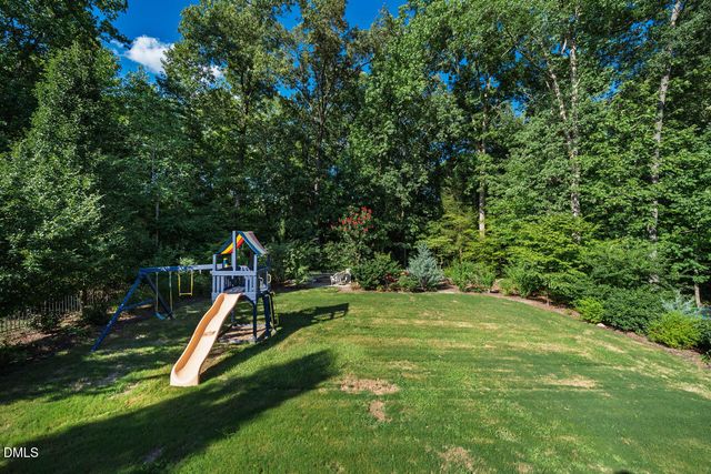 91 Dover Grant, Chapel Hill, NC 27517