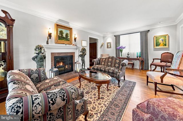 2011 FOULK RD, Wilmington, DE 19810