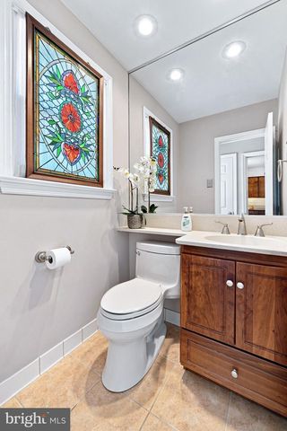 2011 FOULK RD, Wilmington, DE 19810