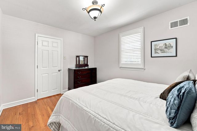 2011 FOULK RD, Wilmington, DE 19810