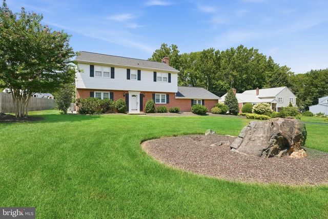 2011 FOULK RD, Wilmington, DE 19810