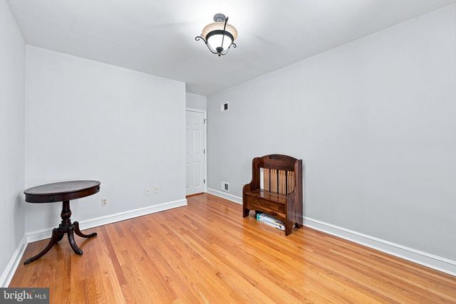 2011 FOULK RD, Wilmington, DE 19810