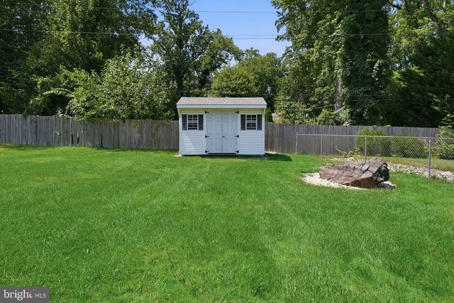2011 FOULK RD, Wilmington, DE 19810