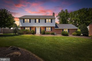 2011 FOULK RD, Wilmington, DE 19810