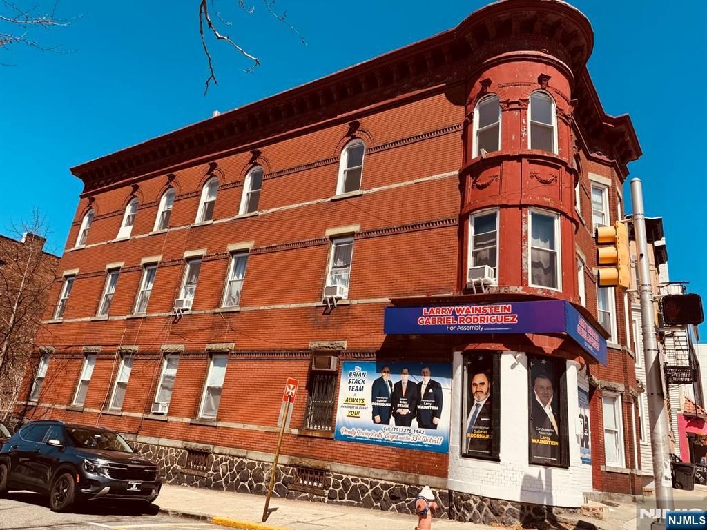 1201 Kennedy Boulevard 4, North Bergen, NJ 07047
