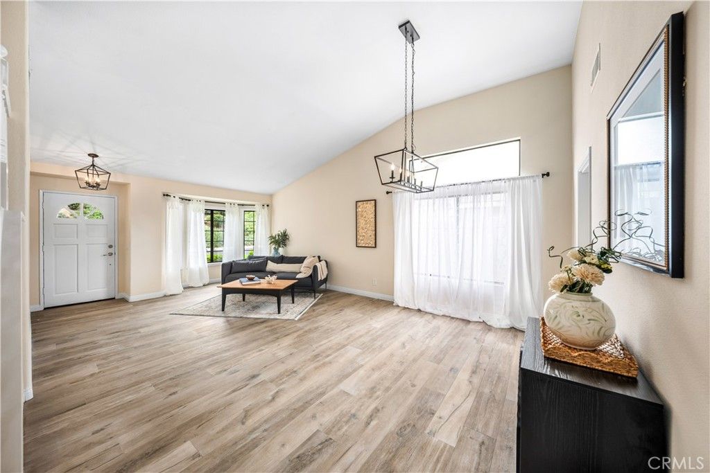 Image 4 of property listing at 41506 Big Sage Court, Temecula, CA 92591