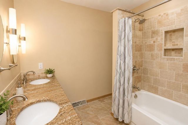317 E Ben Street, New Carlisle, IN 46552