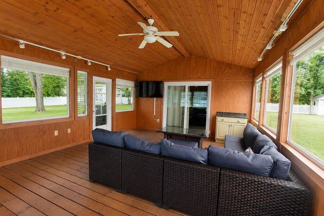 317 E Ben Street, New Carlisle, IN 46552
