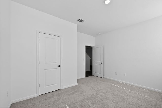 5804 Swedish Farms TER, Del Valle, TX 78617