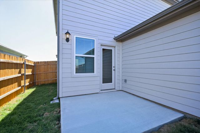 5804 Swedish Farms TER, Del Valle, TX 78617