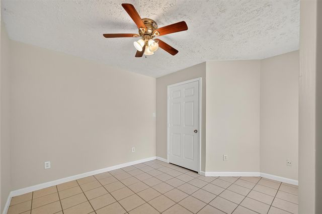 10555 Turtlewood Court 210, Houston, TX 77072