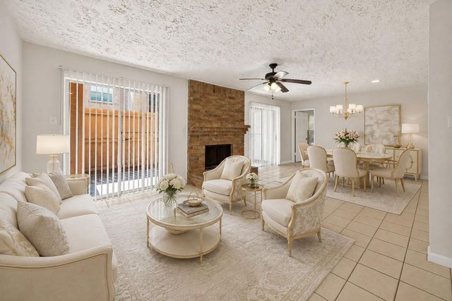 10555 Turtlewood Court 210, Houston, TX 77072