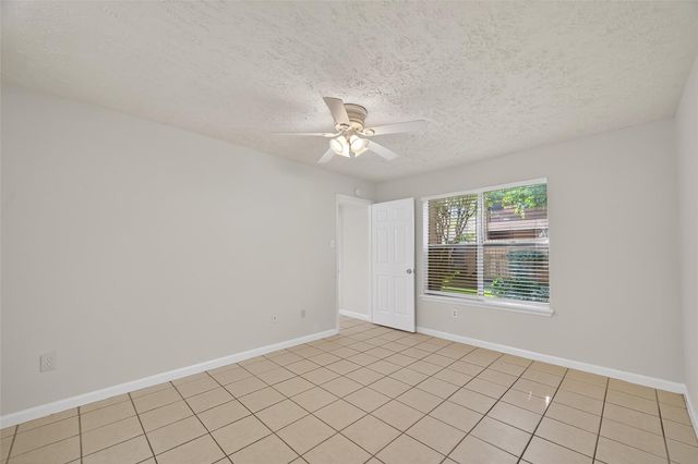 10555 Turtlewood Court 210, Houston, TX 77072