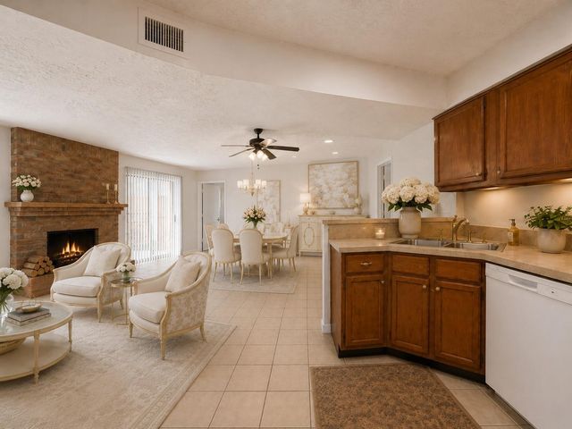 10555 Turtlewood Court 210, Houston, TX 77072