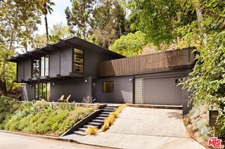 5649 Valley Oak Drive, Los Angeles, CA 90068