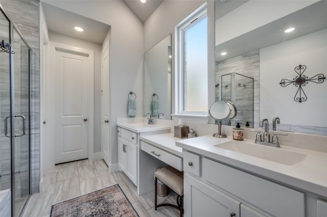 1521 Creekside Drive, Van Alstyne, TX 75495