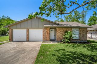 1302 2nd Street, League City, TX 77573