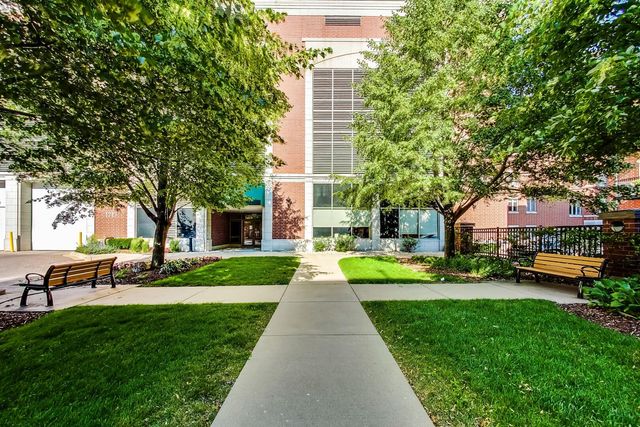 1717 S Prairie Avenue 2301, Chicago, IL 60616