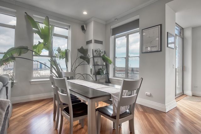 1717 S Prairie Avenue 2301, Chicago, IL 60616