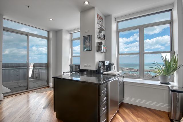 1717 S Prairie Avenue 2301, Chicago, IL 60616