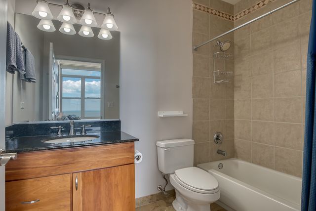 1717 S Prairie Avenue 2301, Chicago, IL 60616