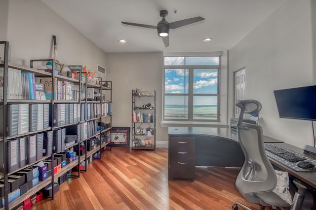 1717 S Prairie Avenue 2301, Chicago, IL 60616