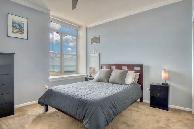 1717 S Prairie Avenue 2301, Chicago, IL 60616