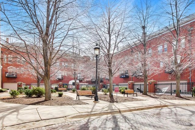 1717 S Prairie Avenue 2301, Chicago, IL 60616