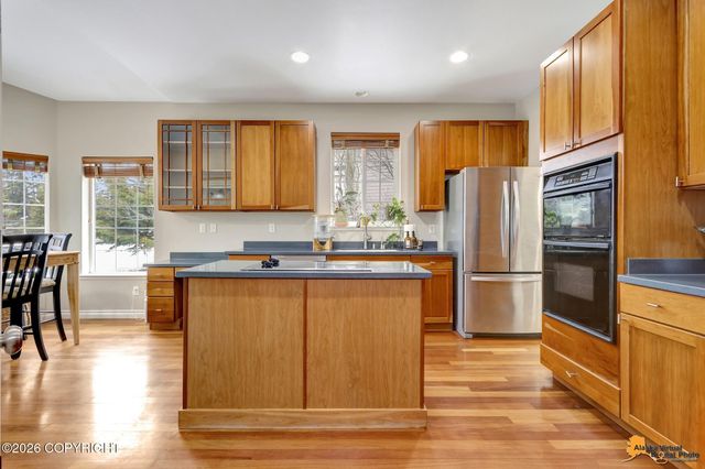 16436 Noble Point Drive, Anchorage, AK 99516