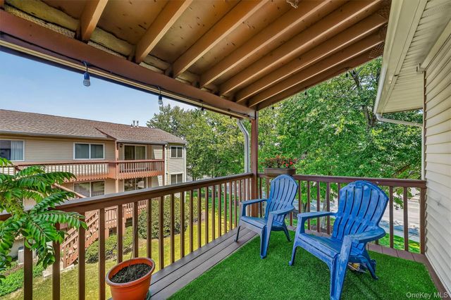 25 College Avenue 102, Nanuet, NY 10954