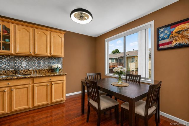 25 College Avenue 102, Nanuet, NY 10954