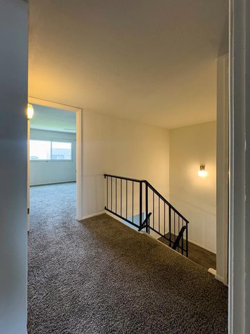 2881 E Fairmount Avenue, Phoenix, AZ 85016