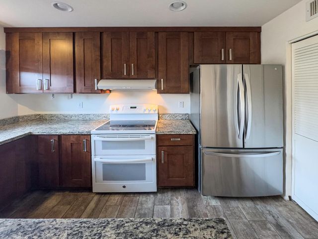 2881 E Fairmount Avenue, Phoenix, AZ 85016