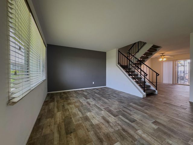 2881 E Fairmount Avenue, Phoenix, AZ 85016