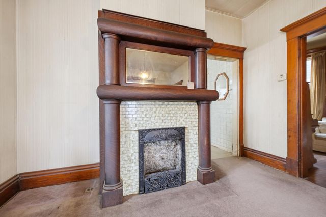 472 E Whittier Street, Columbus, OH 43206