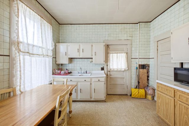 472 E Whittier Street, Columbus, OH 43206