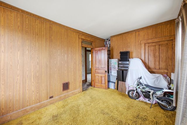 472 E Whittier Street, Columbus, OH 43206