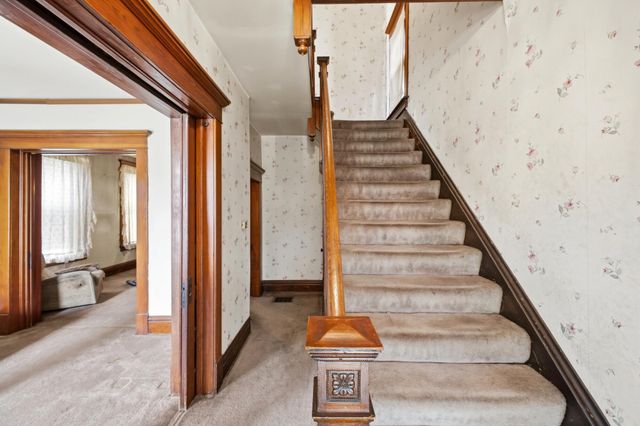 472 E Whittier Street, Columbus, OH 43206