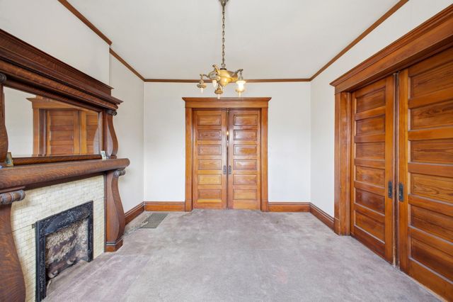 472 E Whittier Street, Columbus, OH 43206