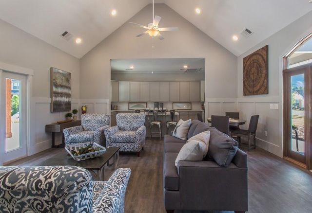 4006 Glendianne Way, Powder Springs, GA 30127