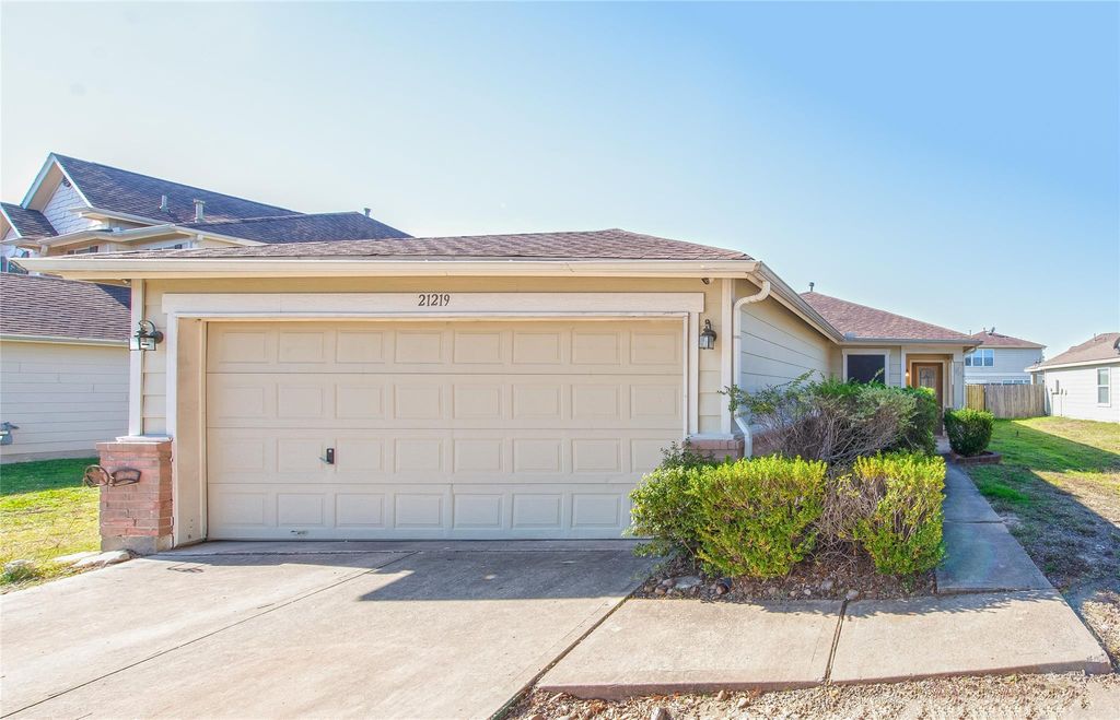 21219 Misty Brook Bend Lane, Spring, TX 77379