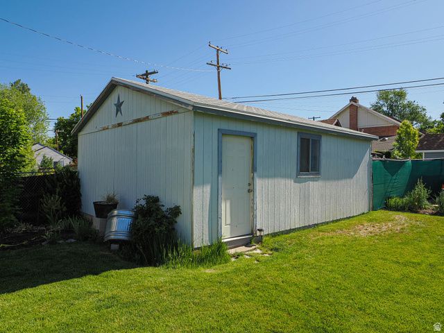 1847 S LAKE ST, Salt Lake City, UT 84105