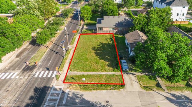 2613 Elgin Street, Houston, TX 77004
